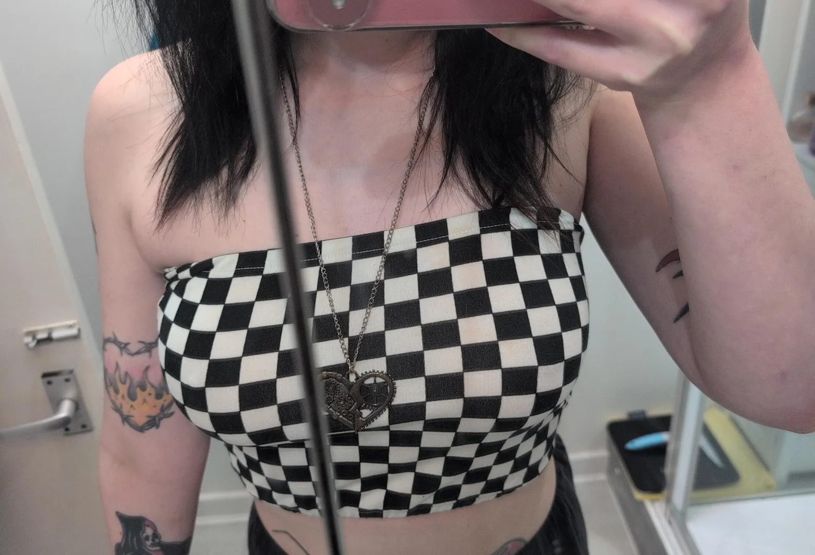 Good morning queens and subs, especially... You! Yes you, subby reading this... Pick a bill, any bill  posted by princessbxtchass