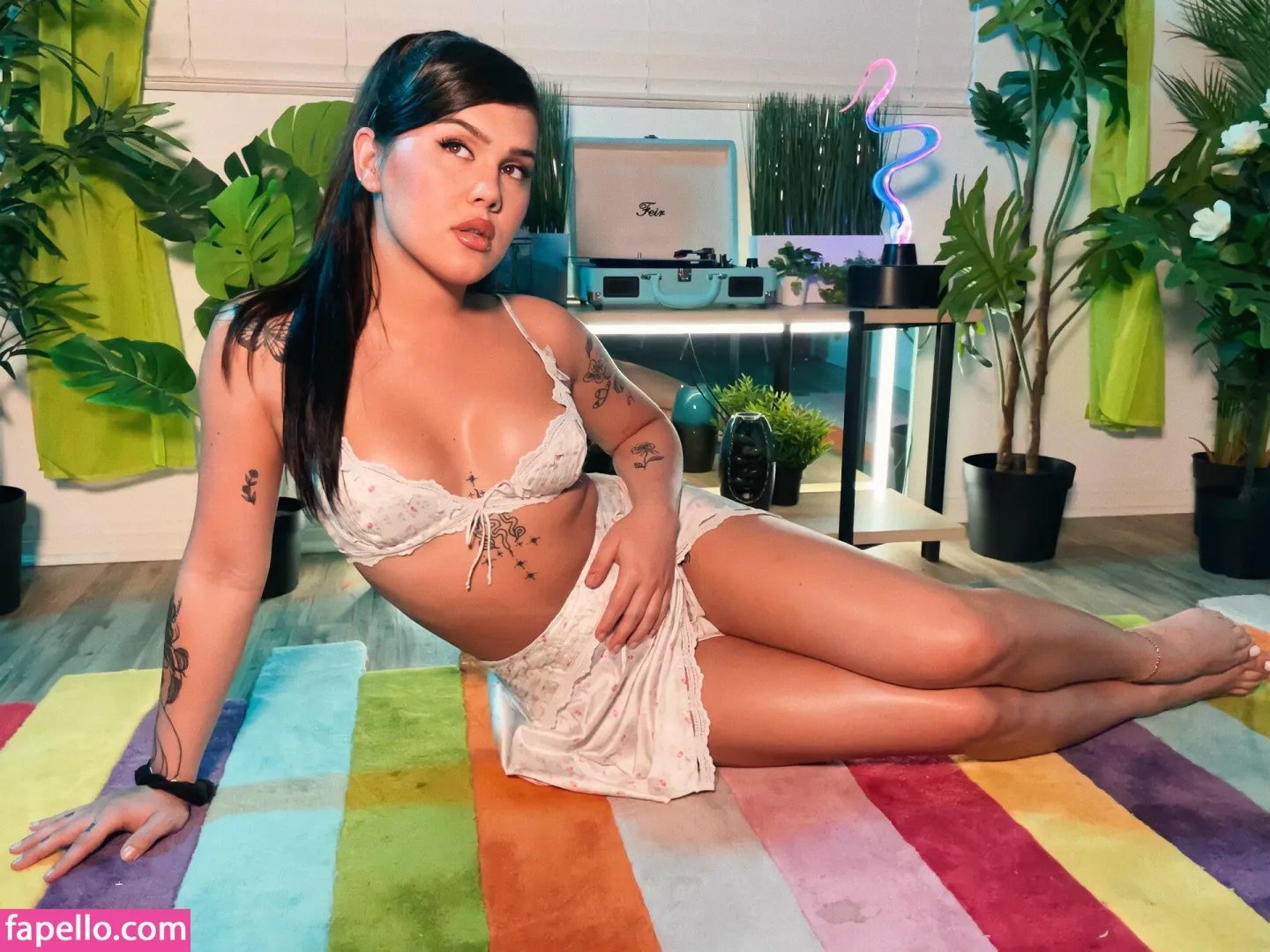 Gorgeous posted by PLEE7220