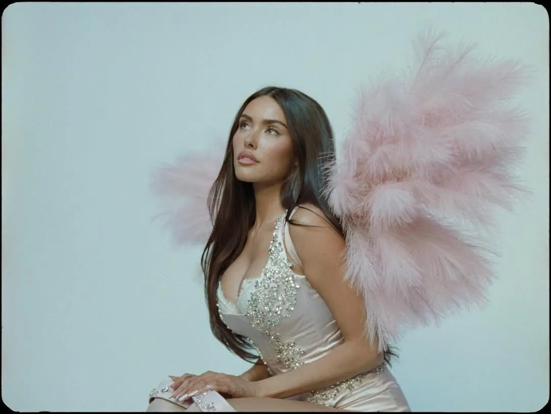 gorgeous goddess! posted by vickypalaciolover