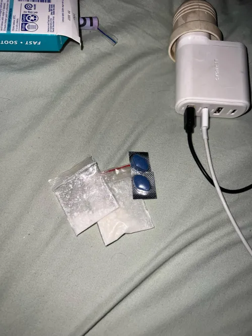 Got a few lines left who’s up for a chat by Cool-Purpose-387