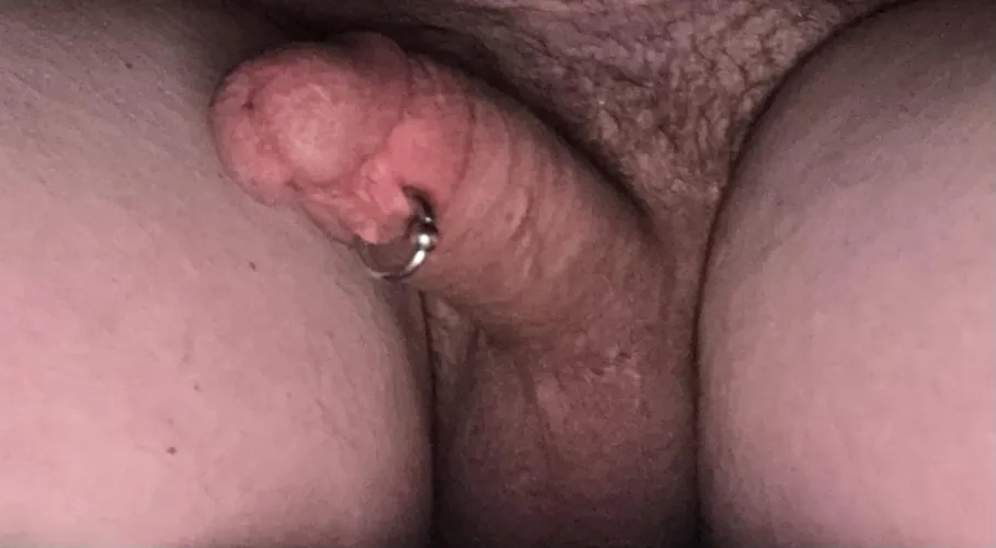 Got hard unexpectedly. by gwillb23