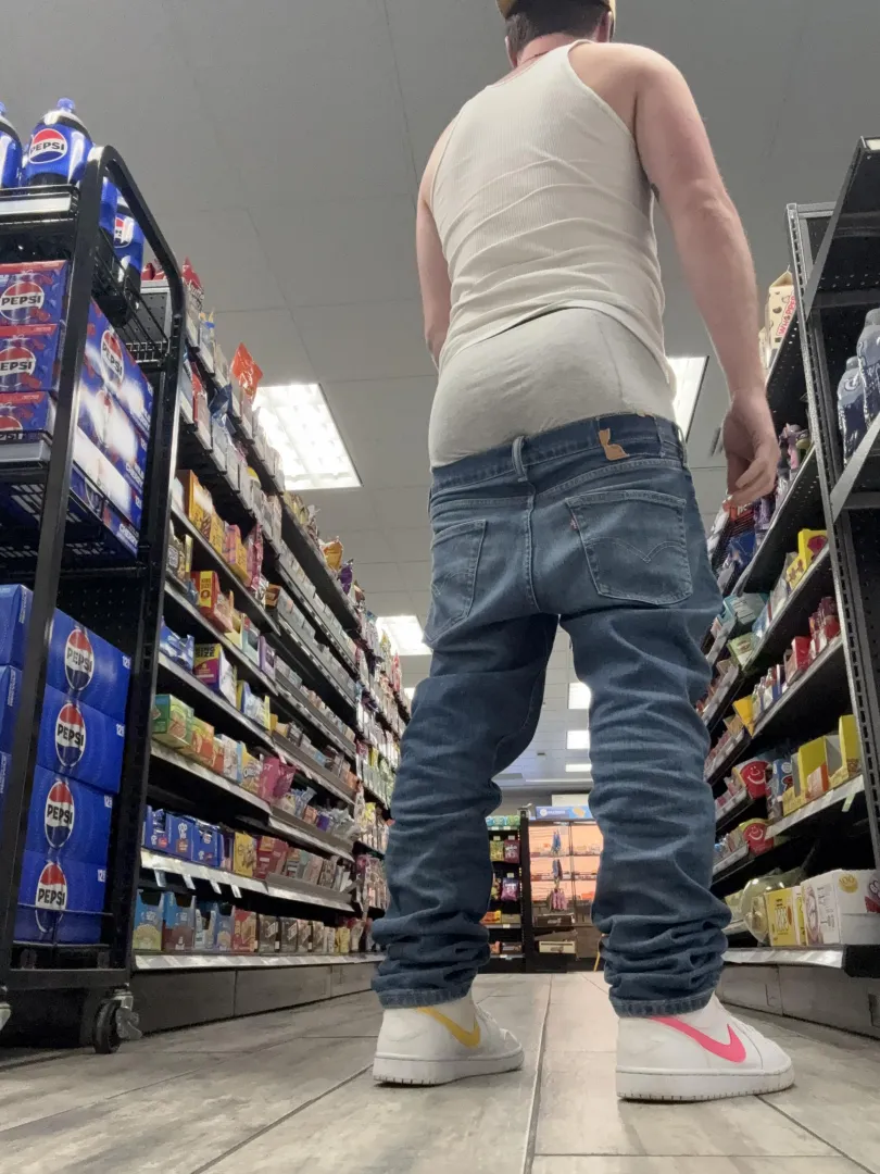 Got my Jordan’s on posted by utmusclebros99