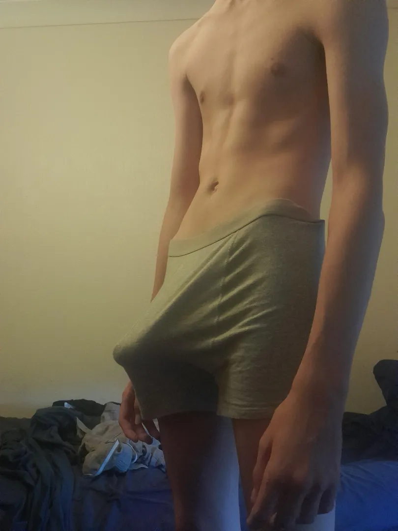 Got some new pants for my 18th bday posted by N3moSk8let4n