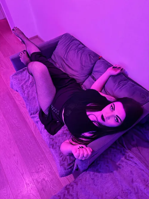 Goth night by Pixiiie_