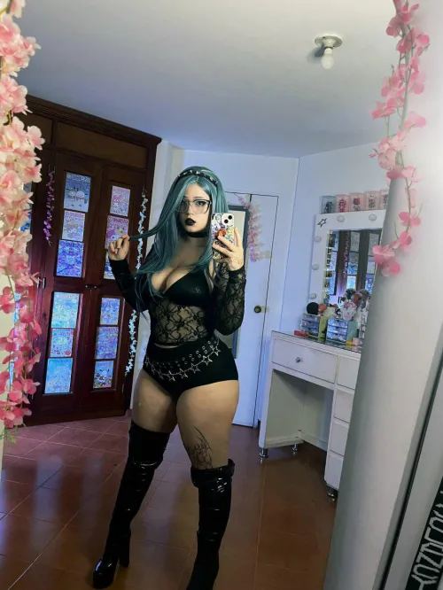 goth with a sexy vibe like me are next level by ButterMallow_