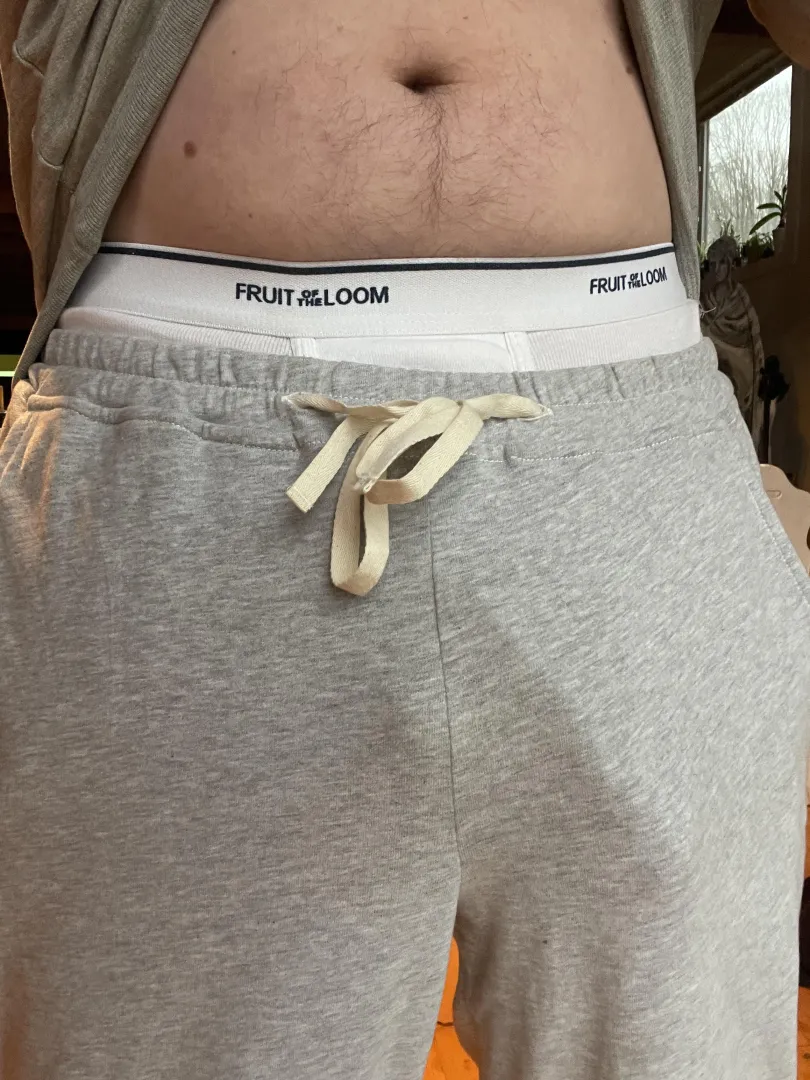 gotta love grey sweatpants.... posted by warrenconflict