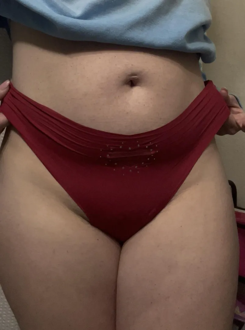 Grab this VS thong up while you can, the aroma is amazing  posted by SweetObjective5587