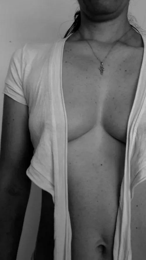 Grayscale by isa_bea