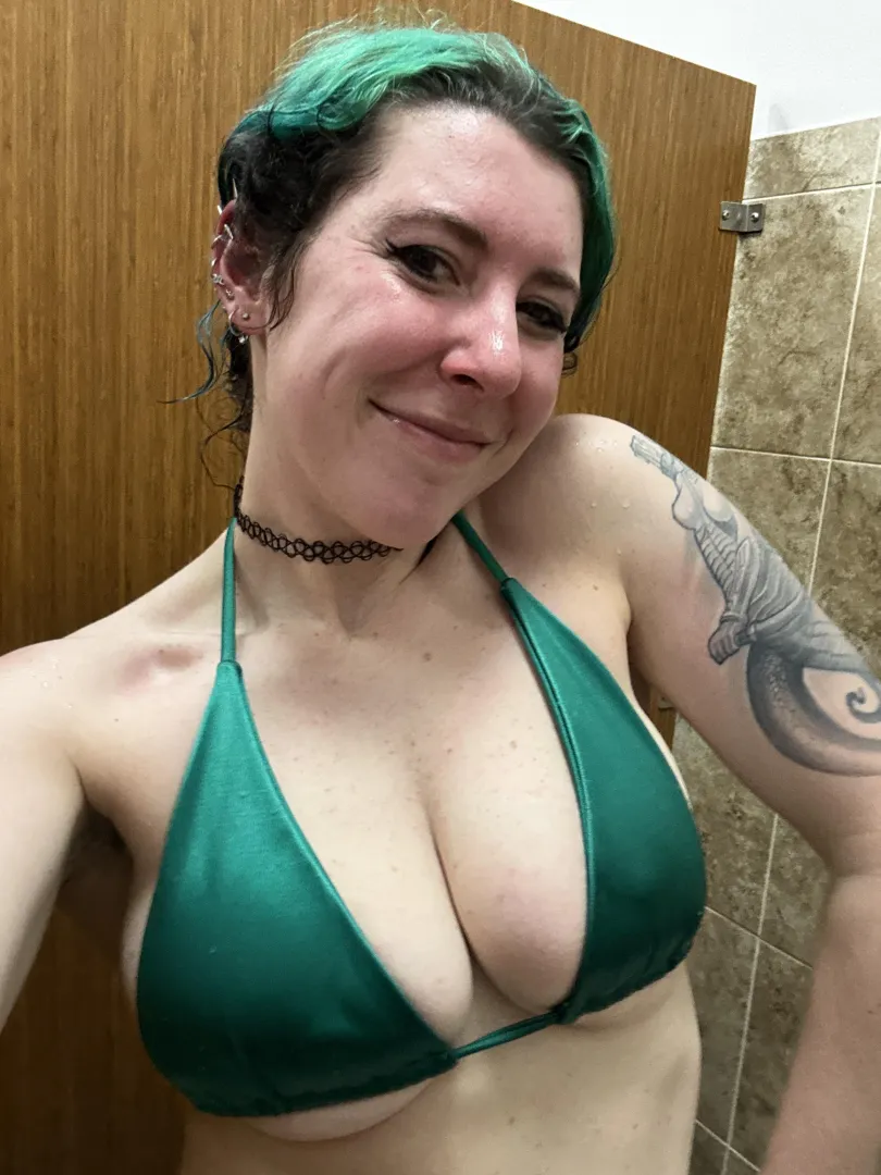 Green menace posted by sirenskiss3