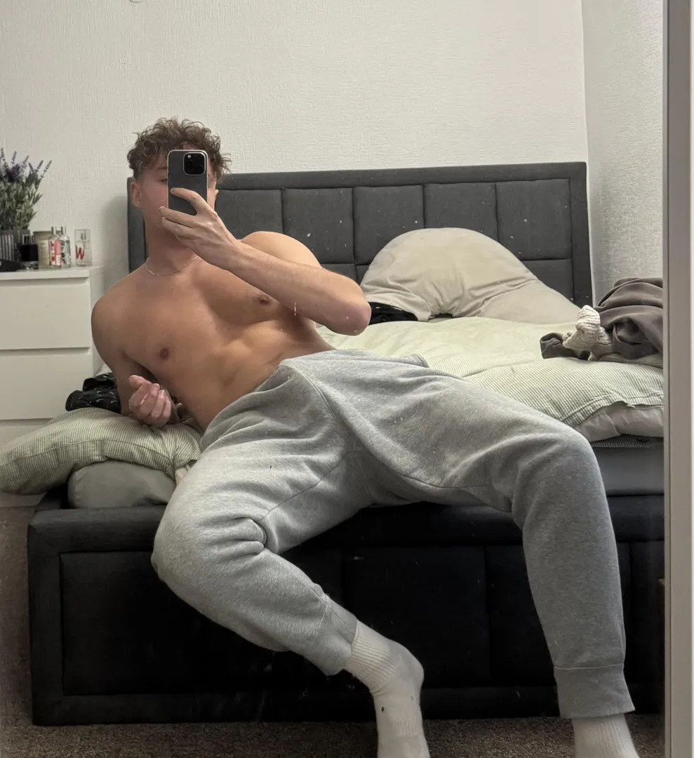 Grey sweatpants are still in fashion, right? posted by Silver-Safety-984