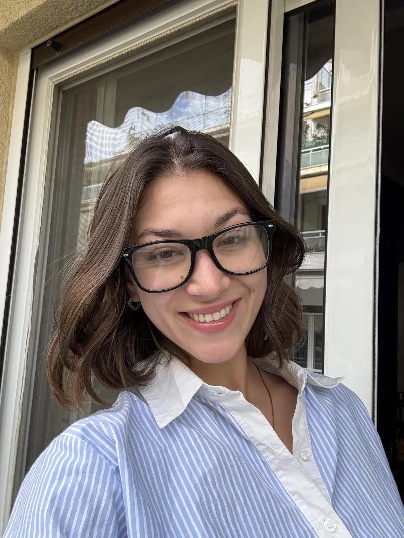 grinning at you like we’re secret besties posted by No-Scientist00