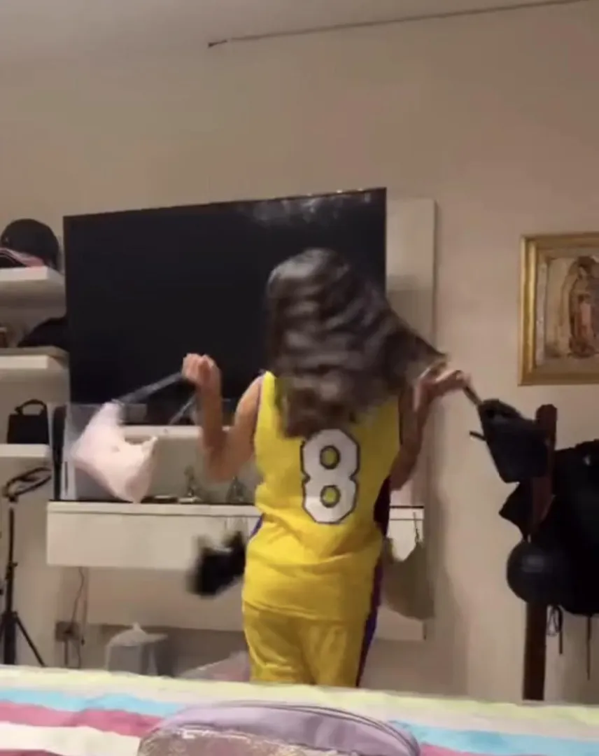 Griseli Guzman Meza  posted by Western_Prune_7312