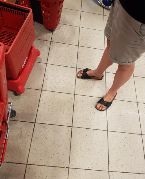 Grocery store feet... by BellaTina69