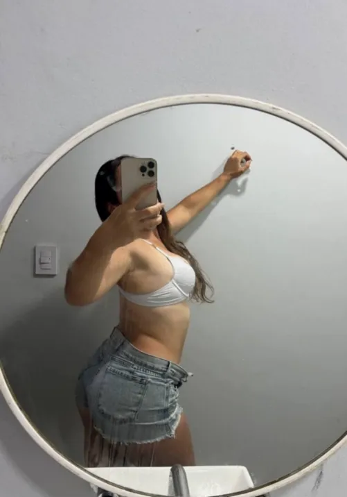 Guess my age? f by Sexzy-Juicy