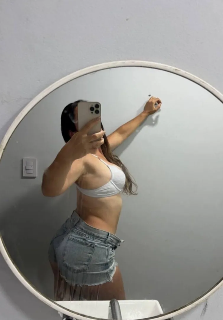 Guess my age? f posted by Sexzy-Juicy