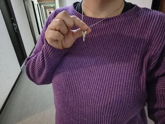 Guess what I brought to the hotel… by kali_mystic