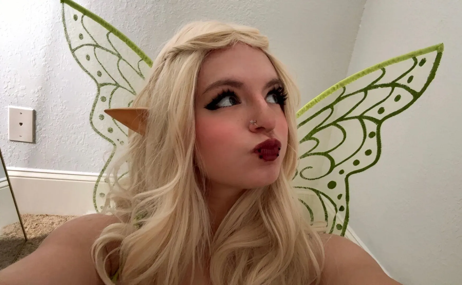 guess where these lips wanna be on posted by elexirrrr