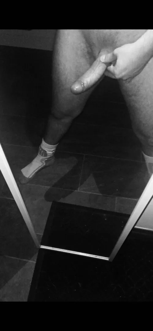 Guten Morgen, wen darf ich aus dem Bett rausholen? posted by Content-Ad8029