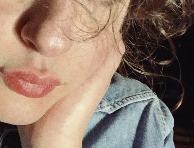 Guys usually compliment my lips by skirtsandrainbows