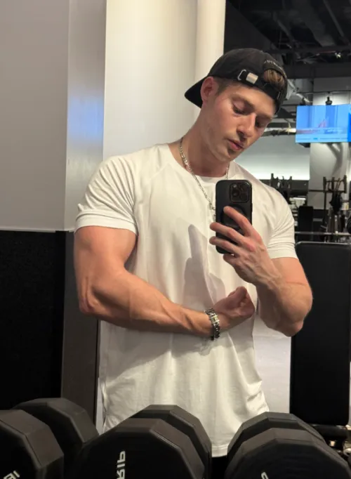 Gym mirror check by JonnyStuddOfficial