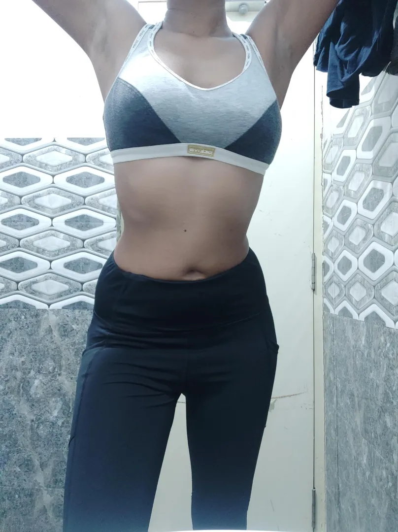 Gym session is on! posted by Divine_Sizzle