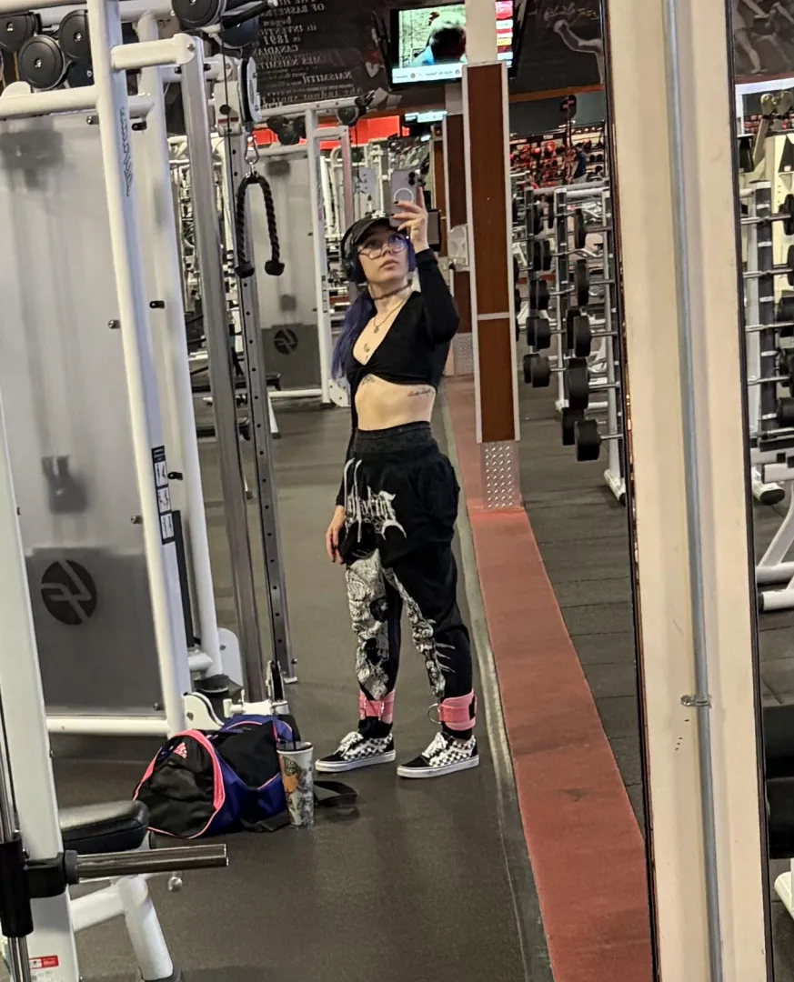 Gym sweats  posted by boohoo0-0