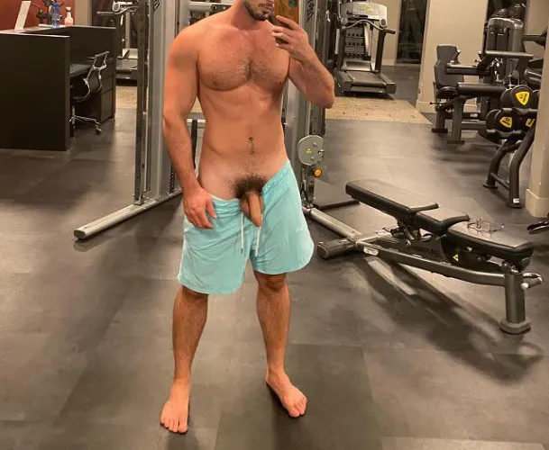 Gym was empty so why not by Unique-Stay-6673