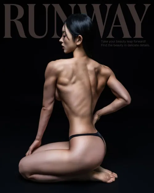 Ha Ni (hannni.i_) by daleneks