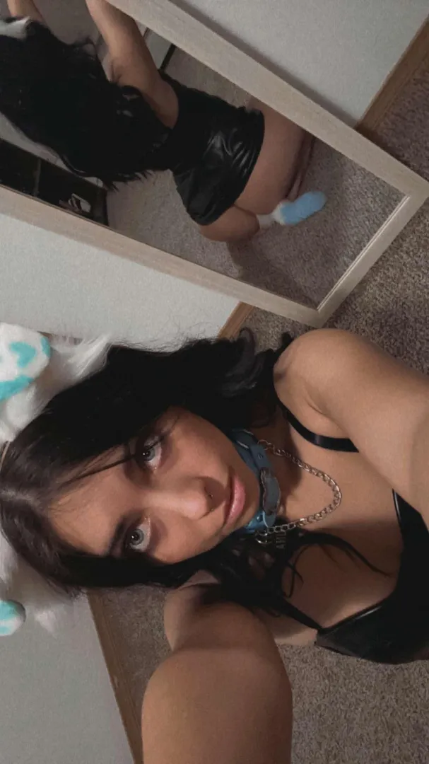 Had to give you a peak posted by puppygirlluna