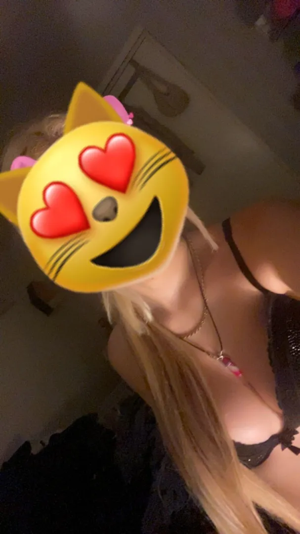 Hade du smugit handen under min bh?  posted by Zeldaaa08