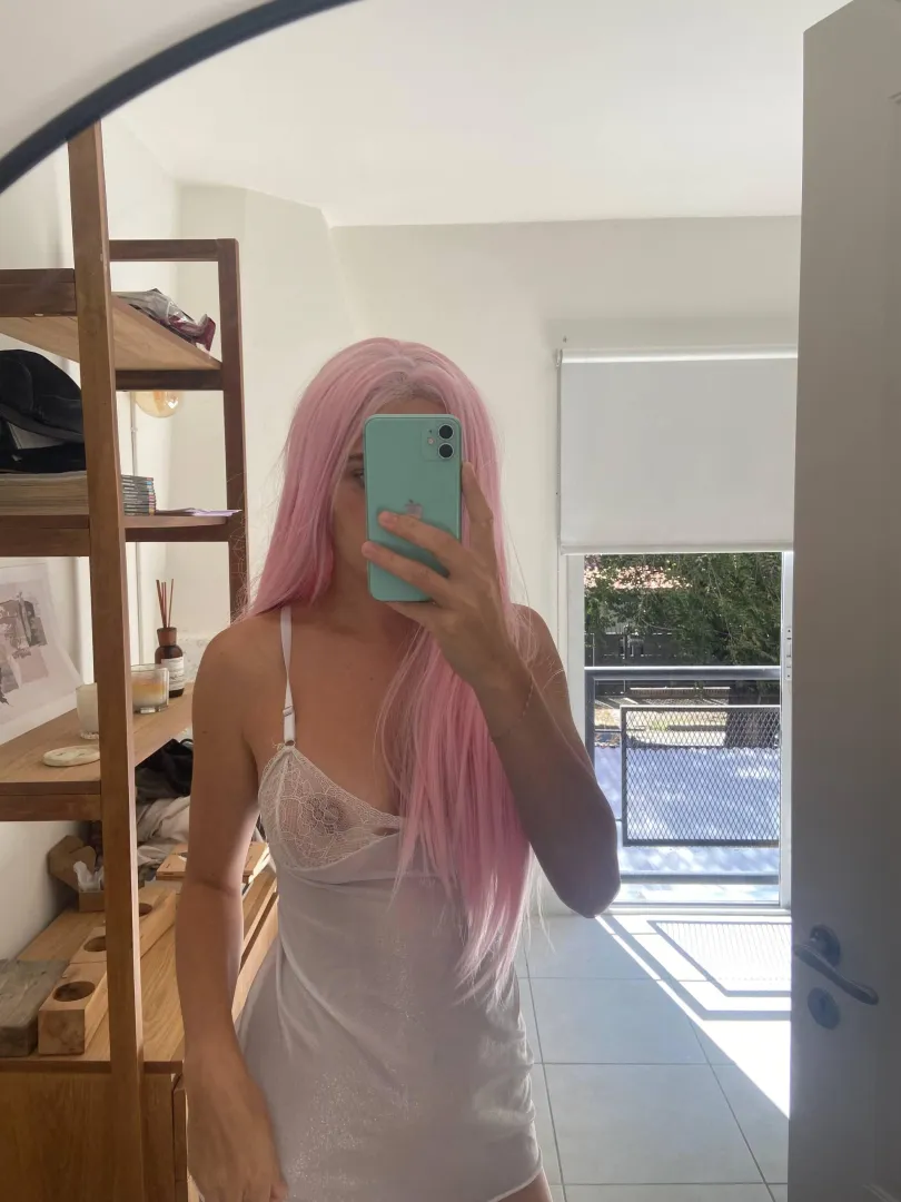 hade du velat hoppa ner i min säng med mig såhär?  posted by Outrageous_Point3675