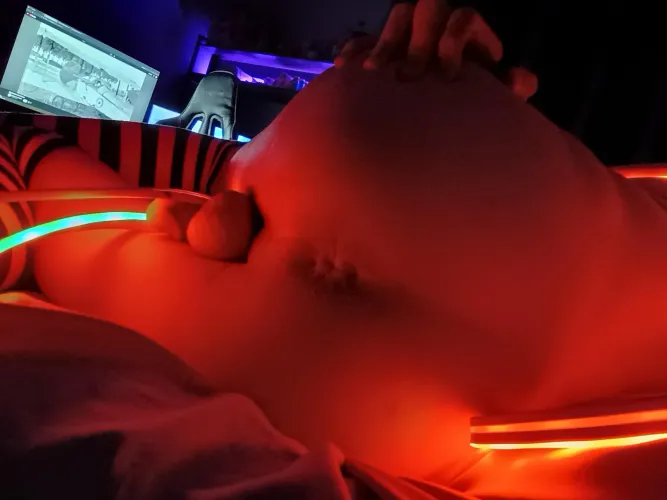 Hai cutiess im so bored~ X3c by Top-Reach-1358