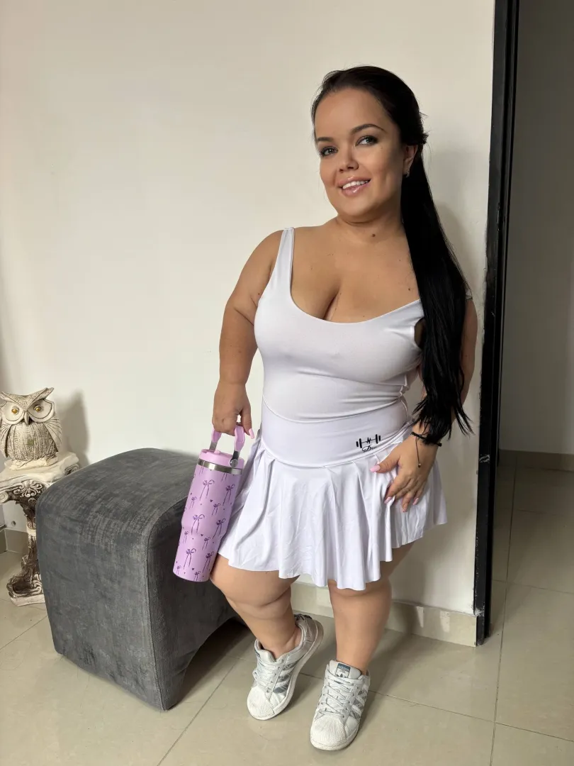 hair is still a lil sweaty after my run hehe posted by CheesyBooty99