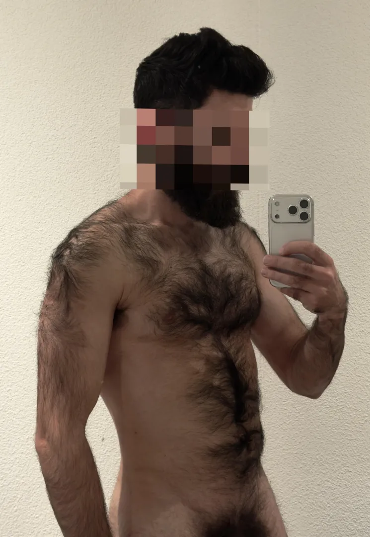 Hairy beast strikes again posted by HairyHunksbyGAB_