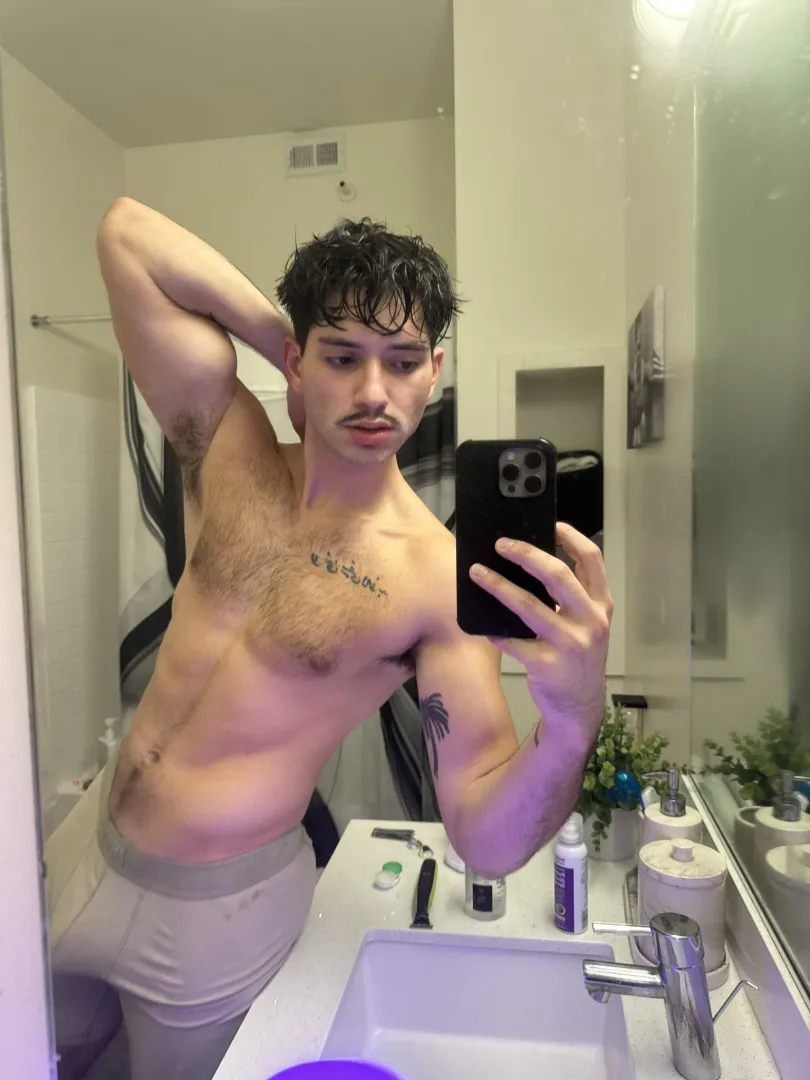 Hairy enough? posted by champvgnetears