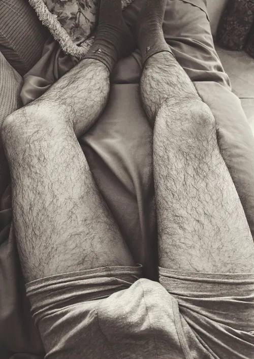 Hairy enough legs? by ErickXmS