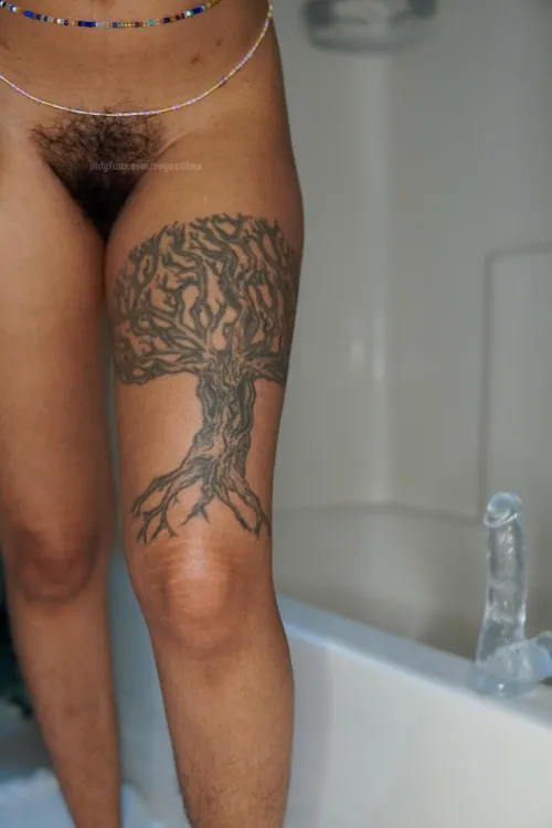 Hairy n tatted cutie by kris_tinawithak