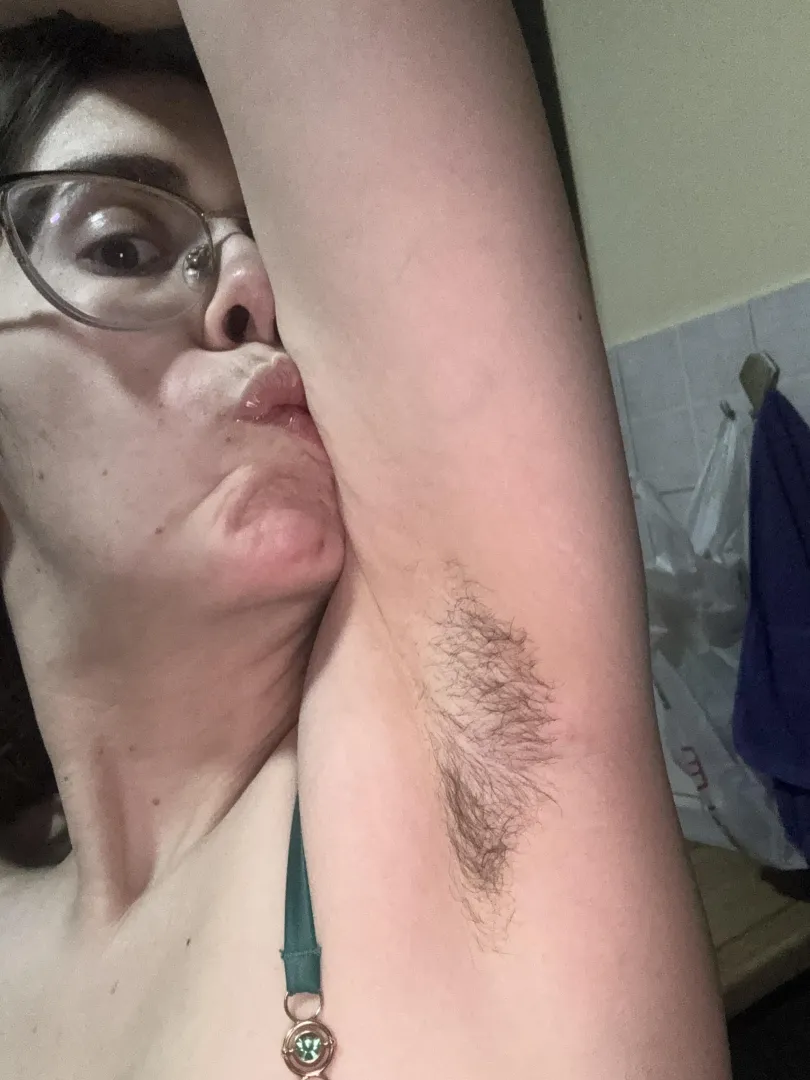 Hairy pits first, impressive rack next… posted by Fuzzy-Company-7074