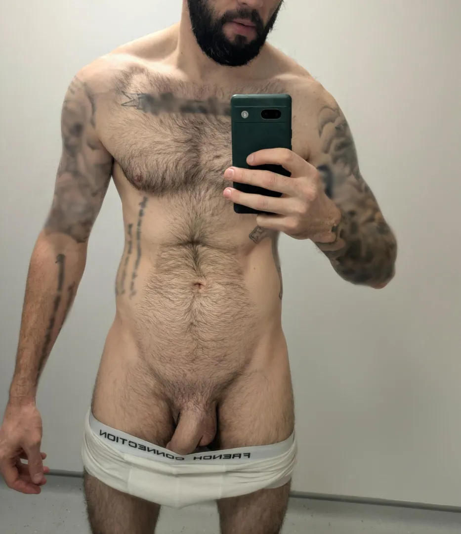 Half in half-out posted by MrYdSc