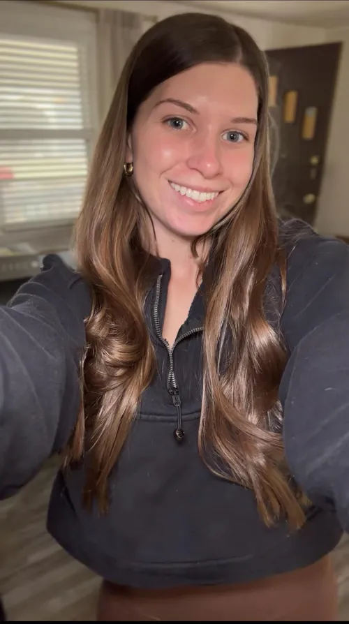 Halfway to [F]riday :) by Alliexo1