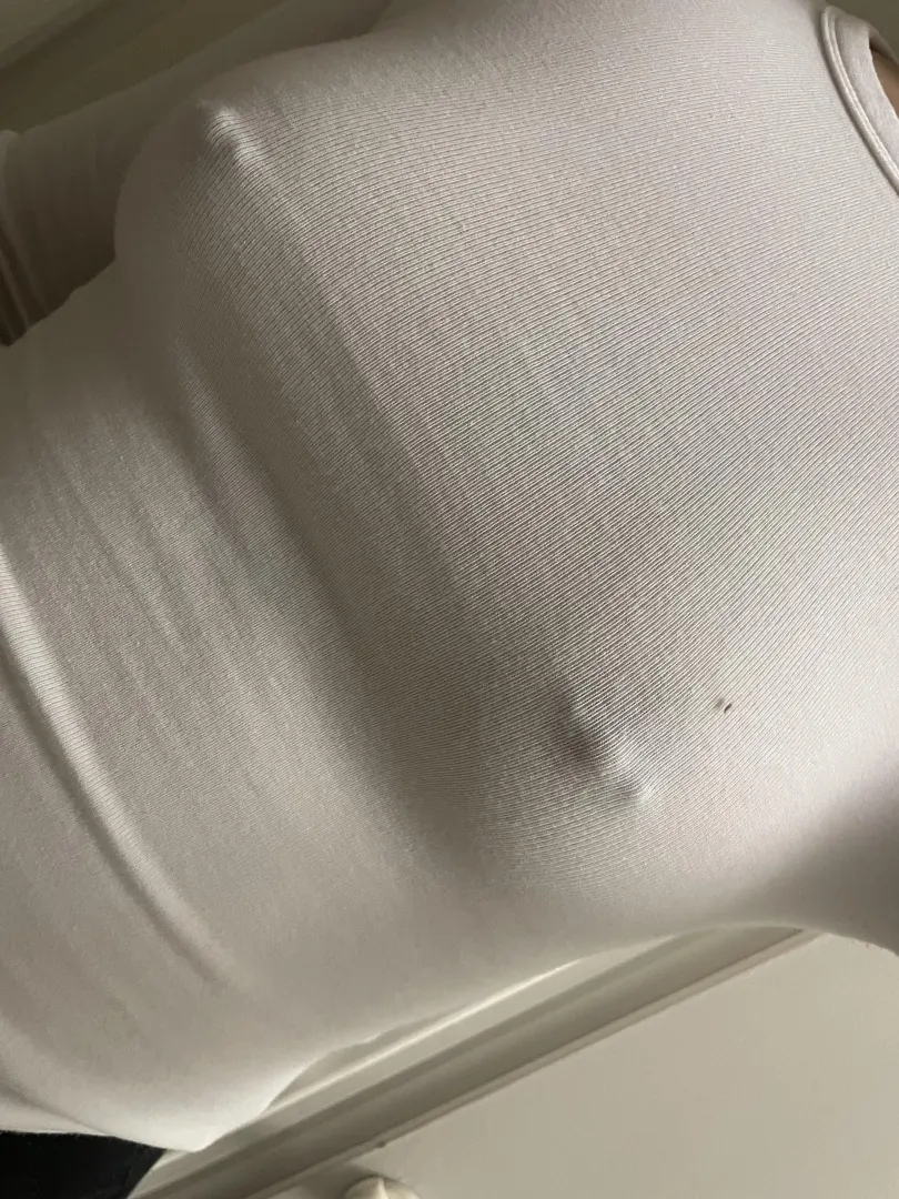 Haluisitko kokeilla miltä nää tuntuu sun huulien välissä posted by Secure_Penalty7570