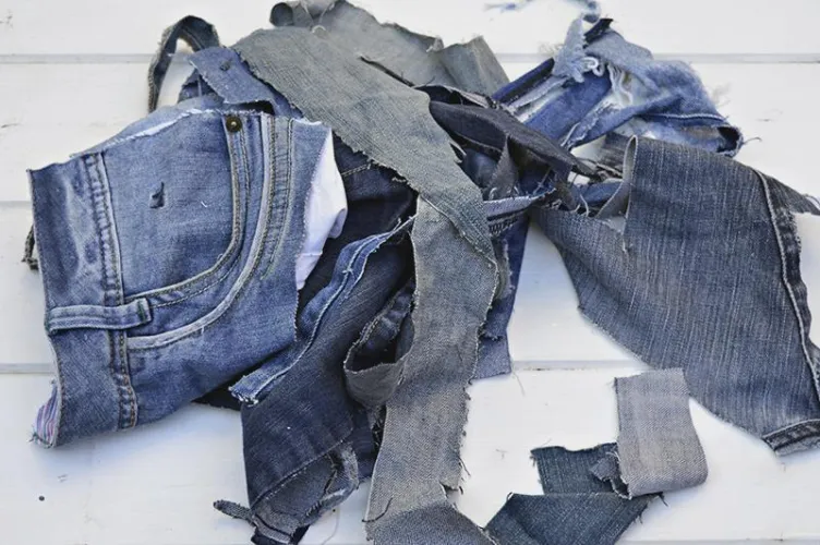 Hand sewing jeans??? by alittlemanly