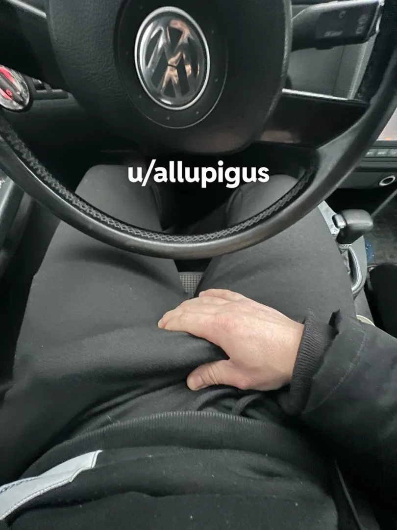 Handbrake is on ! posted by allupigus