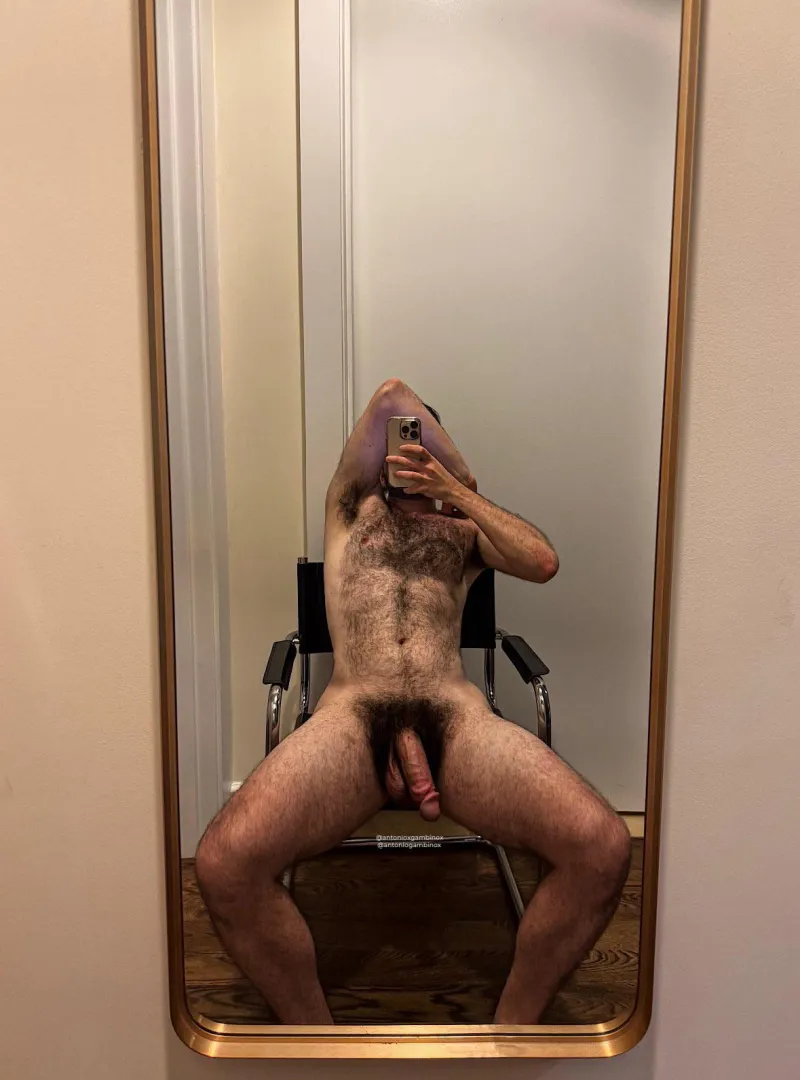 Hanging heavy posted by Antonioxgambino