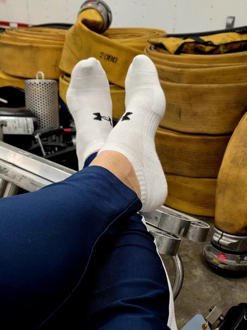 Hang'n out with lots of hose! by Fyrguyjake