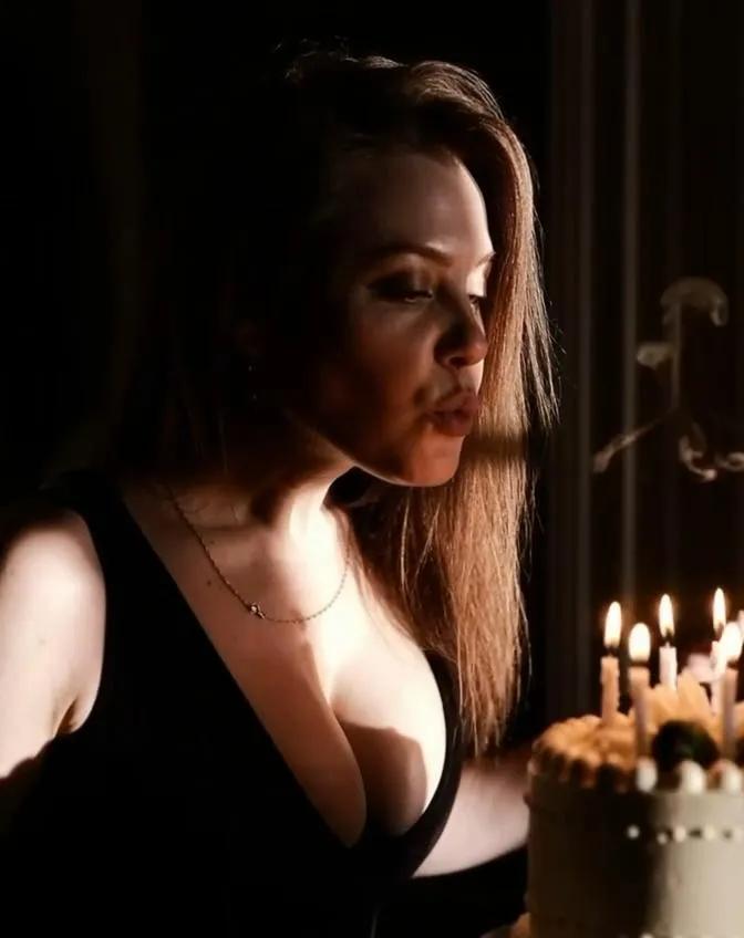 Happy Birthday Queen  posted by Competitive-Pear3039