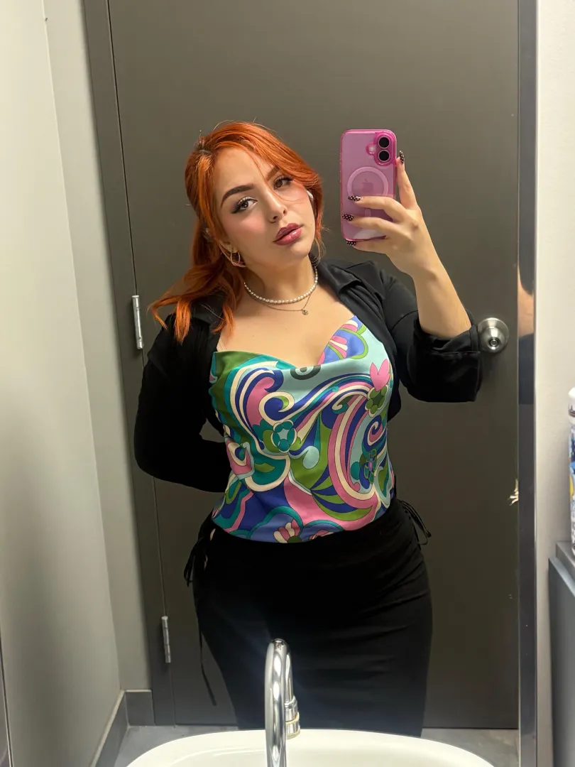 Happy Friday to all the pervcocks I’m taking their paychecks today ❤️ posted by Lucysweetcheeks