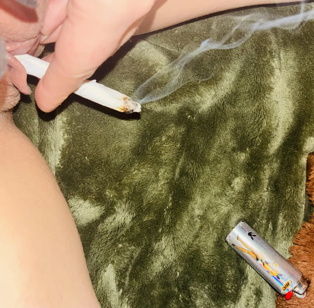 Happy Fri-yay stoners   posted by HappyGreenFairy