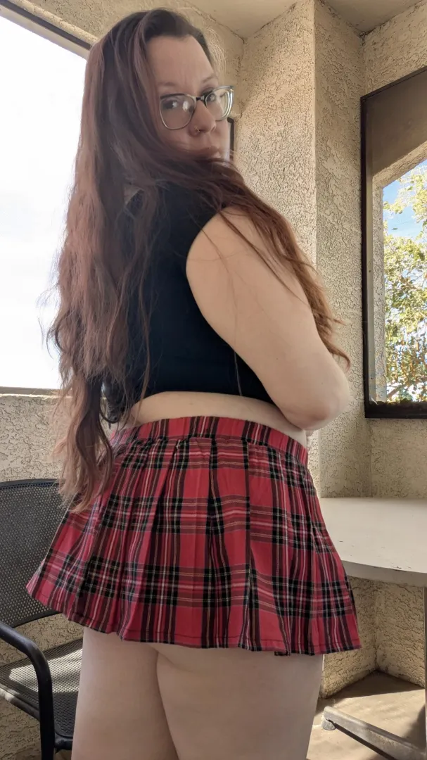 Happy hump day  posted by ch3rryyflav0ured