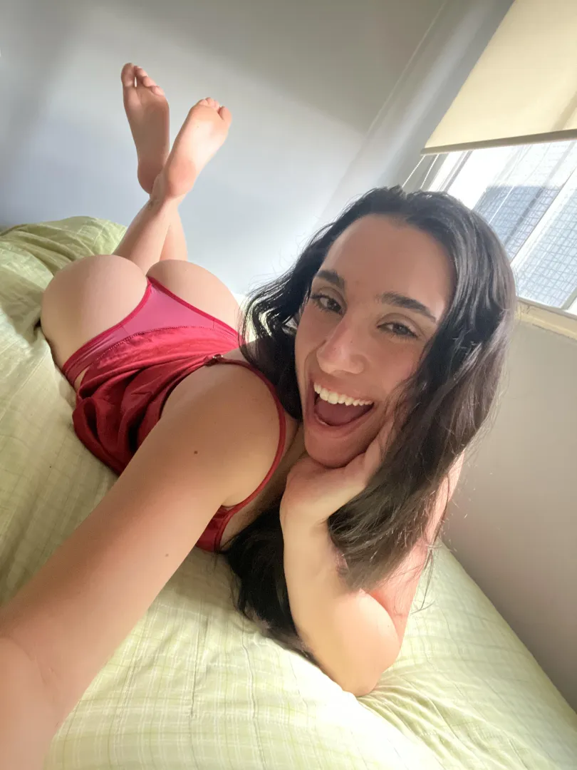 Happy in red The Pose posted by blush_mirelle